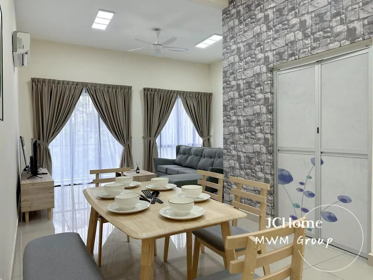 Lägenhet Impian Senibong Family Suites 2Min To Permas Golf Club By Mwm Johor Bahru Malaysia
